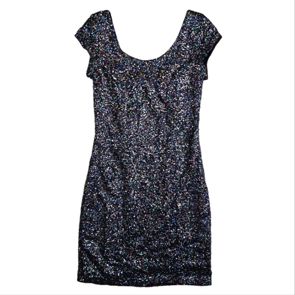 Divided H&M Sparkle Sequin Mini Dress Black Size 6 Scoop Neck Short Sleeve - Picture 1 of 3